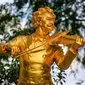 Neujahrskonzert der Elbland Philharmonie Sachsen - G´schichten aus dem Wienerwald