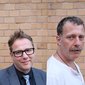 Tiere Streicheln Menschen - Show #2 (21.00 Uhr Beginn)