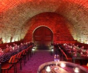 Brot & Wein - moderierte Verkostung - 5 sächsische Weine treffen außergewöhnliche Brote am Sa, 22.11.2025 - Weinkeller "Am Goldenen Wagen", Radebeul