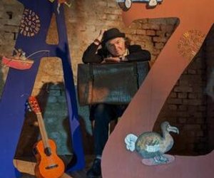 Gerhard Schöne - Familienkonzert: Das Kinderlieder-Alphabet am So, 26.04.2026 - Theater Meißen | Große Bühne, Meißen